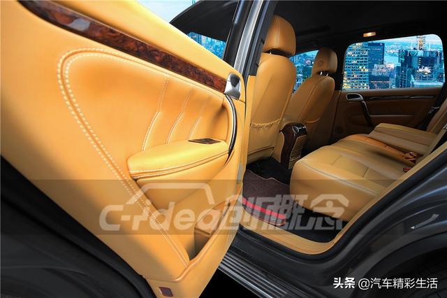 大家都爱的桃木装饰,保时捷卡宴内饰装潢