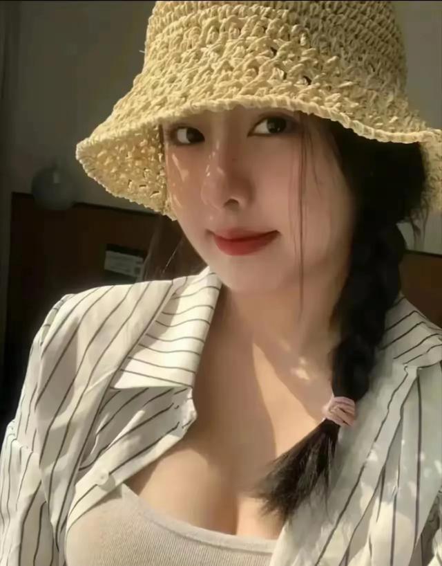 太漂亮了!一看就是个贤惠的女人,散发成熟美的女人,点赞收藏!