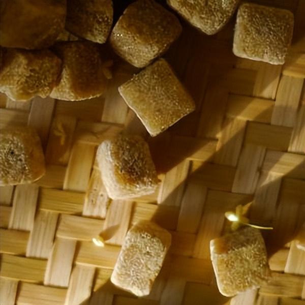 她与丈夫结婚24年不圆房,丈夫死后守寡38年直到102岁才说出实情