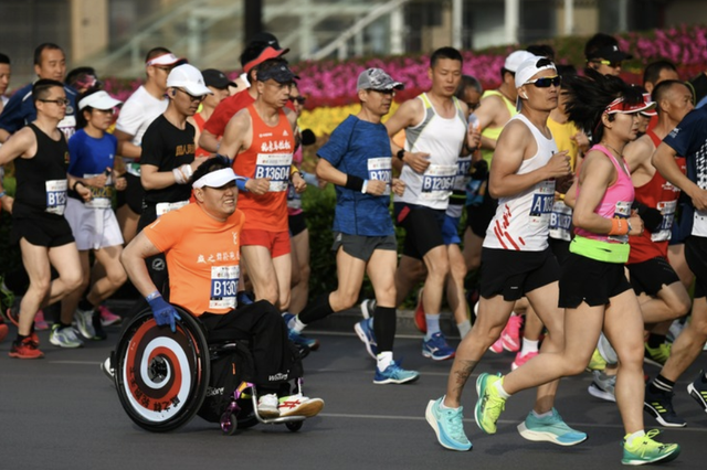 5年增长30多倍!“一路狂奔”的马拉松赛乱象透视