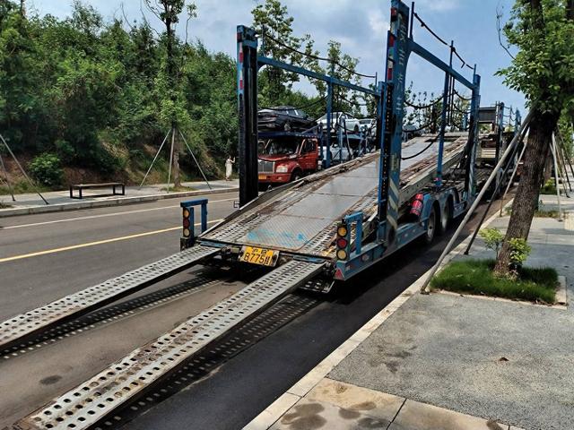 当车子在路上突然出现故障,我该如何是好?