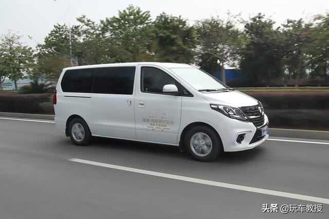 换装1.8T,配备航空级座椅!东风风行M7还挺舒服的