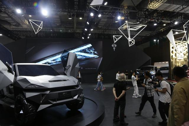 上海车展最贵的车,千万级高定SUV,卡尔曼三款新车亮相