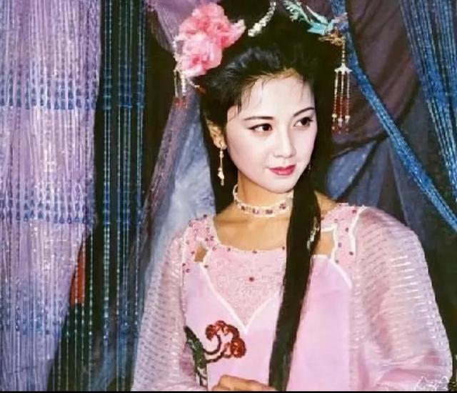 她是中国第一美女,经历过两段婚姻,72岁至今没有孩子