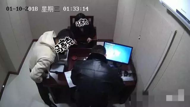 为报复前男友,女子约网友开房!事后,嫌对方太丑……|睡前嘿嘿嘿