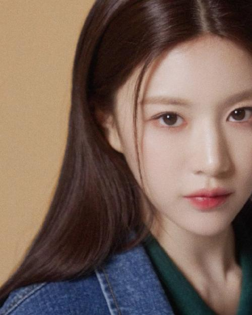 韩国的十大美女,一半性感妩媚,一半冰清玉洁,各个都是人间尤物