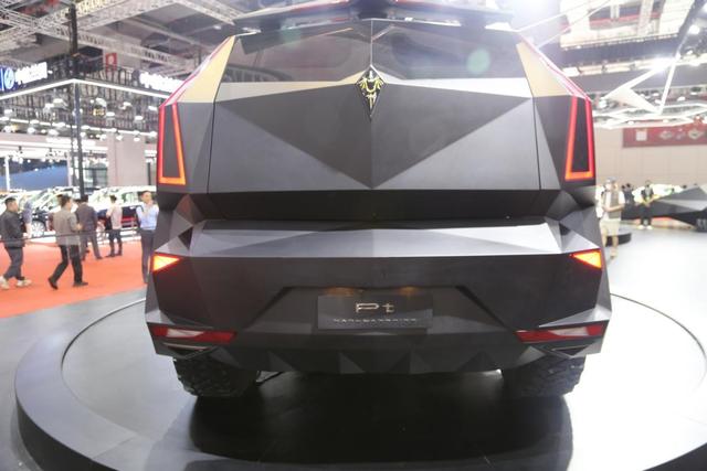 上海车展最贵的车,千万级高定SUV,卡尔曼三款新车亮相