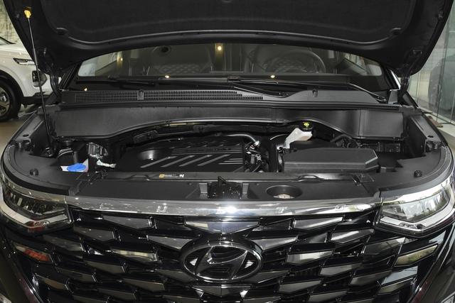 售16.98万起,空间够大,省心省油,解析北京现代库斯途