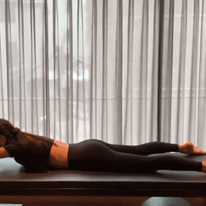 37岁美女DJ燃爆全场,而网友竟都在馋她的身子