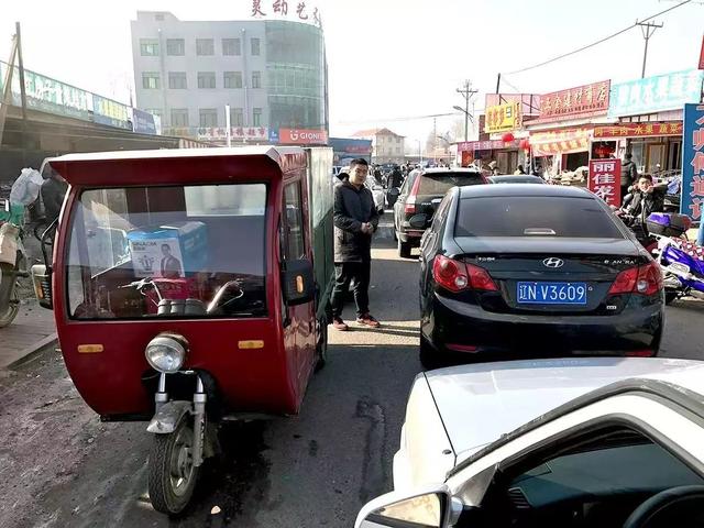 返工潮即将到来,多地农村爆堵!汽车过度发展对我国有何危害?