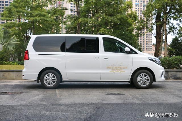 换装1.8T,配备航空级座椅!东风风行M7还挺舒服的