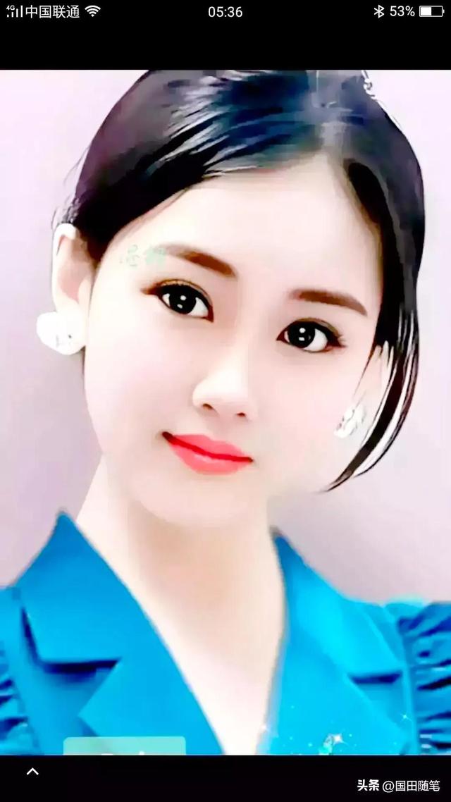 七言藏头诗:女人如花,柔情似水