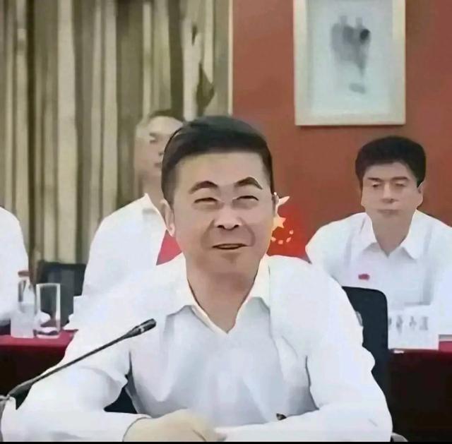 上海顾行长风波:睡了三十二个美女员工!这下出名了!