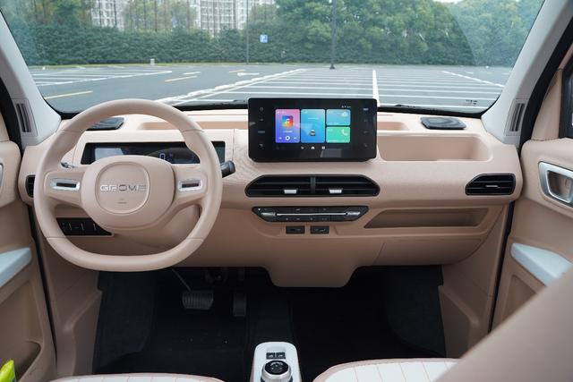 不仅代步,长途也能兼顾!这四款带快充的纯电“小车”值得推荐