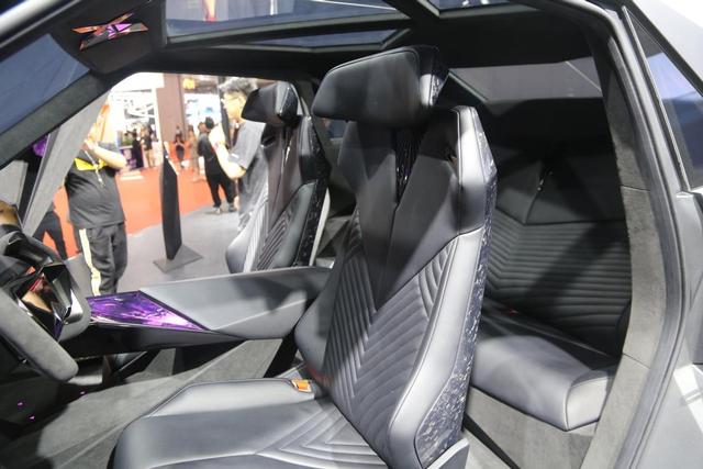 上海车展最贵的车,千万级高定SUV,卡尔曼三款新车亮相