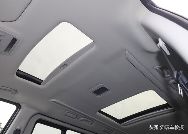 换装1.8T,配备航空级座椅!东风风行M7还挺舒服的