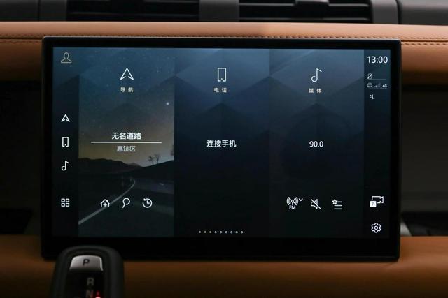 国产VS进口!猛士917对比路虎卫士,高端越野车到底该怎么选?