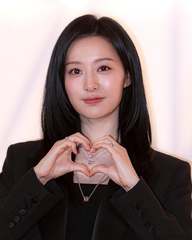 韩国的十大美女,一半性感妩媚,一半冰清玉洁,各个都是人间尤物