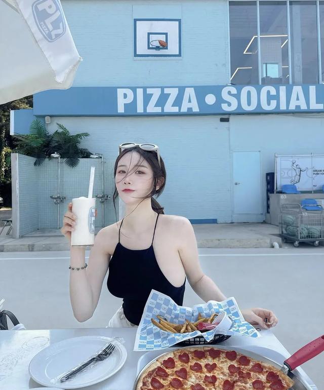 童颜女神Seoulasuna:这身材颜值,是心动啊!实在太绝了!