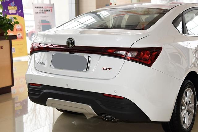 10000块就能买到这些不过时的代步车?盘点近年份的低价二手车。