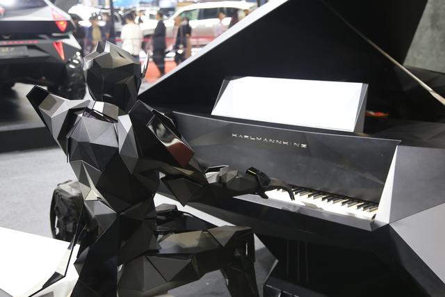 上海车展最贵的车,千万级高定SUV,卡尔曼三款新车亮相