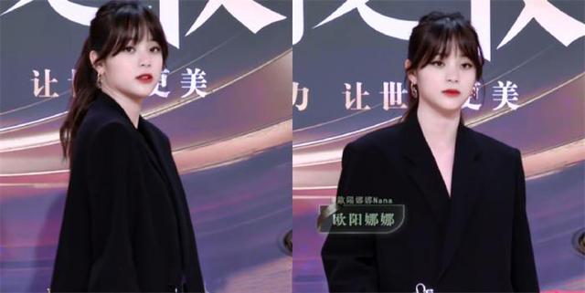 20岁欧阳娜娜近照,小腹凸起小腿显粗,还被拍成一米五,太扎心