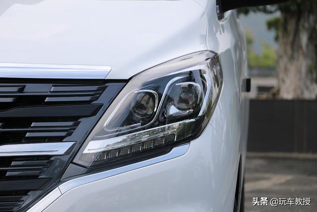 换装1.8T,配备航空级座椅!东风风行M7还挺舒服的