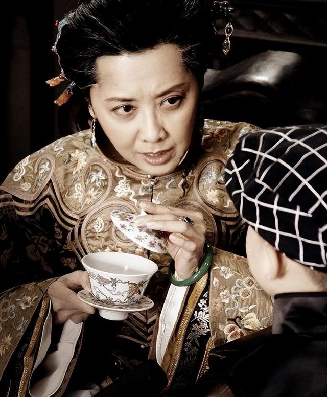 她是中国第一美女,经历过两段婚姻,72岁至今没有孩子