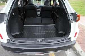 汽车尾箱(汽车尾箱垫算不算一个摆设，是鸡肋产品吗？)