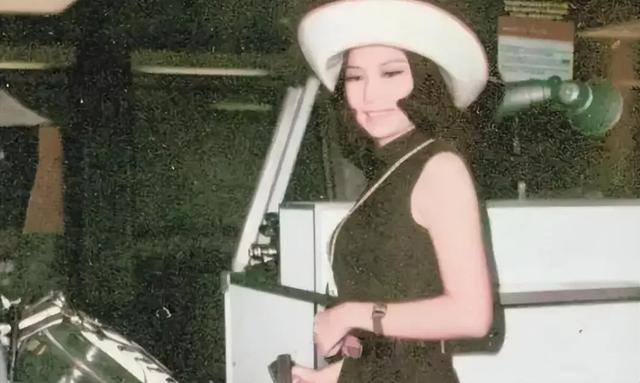 她是亚洲第一艳星,曾全裸出镜,当过间谍,后成中国卫星导航之母