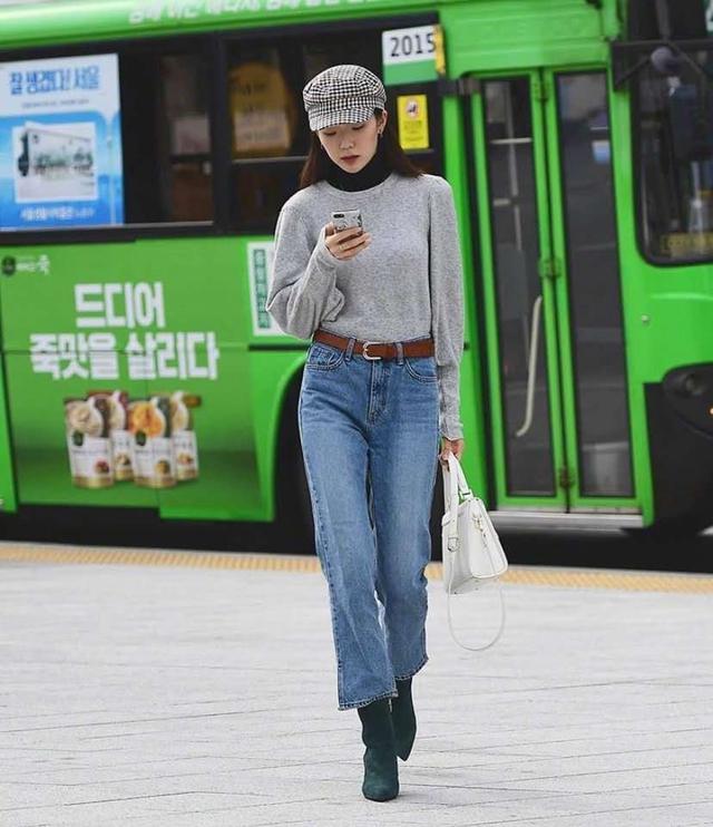 这些高人气的韩国街拍穿搭,你应该学学,简单且日常,个性还时髦