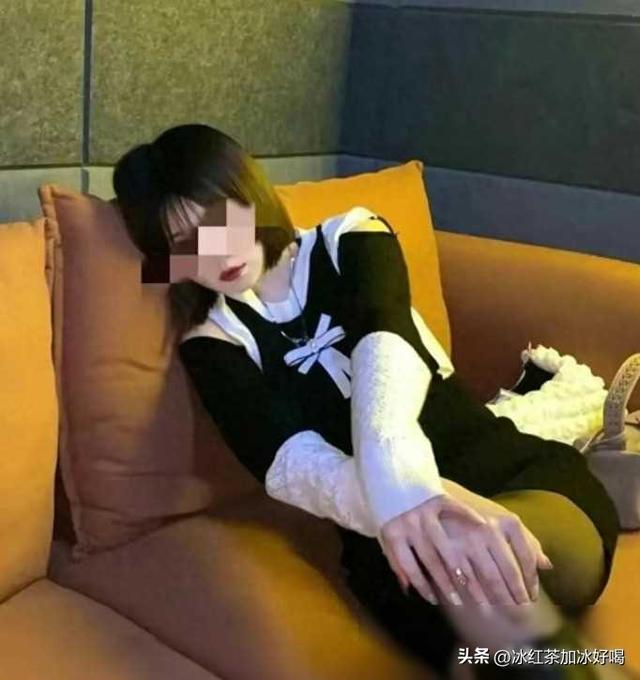 “亲嘴、摸胸”?长沙私人影院被曝卖淫,美女学生妹无底线陪侍