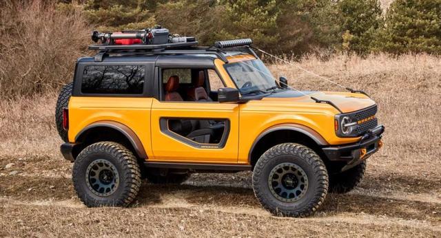 马头向下的Bronco才算福特最烈的“野马”,时隔25年出新车