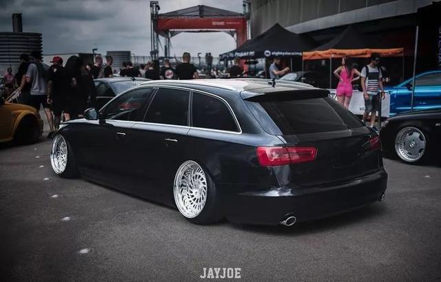 40多万的车改出160万的感觉,奥迪A6 Avant黑武士帅过自家大哥!