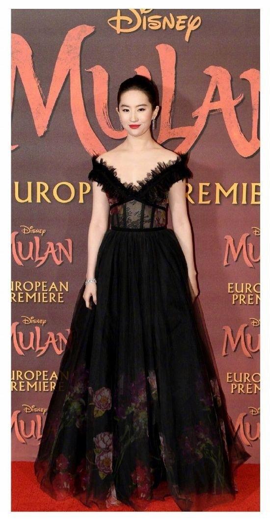 直角肩蝴蝶骨翘臀,你引以为豪的“性感体态”,实则是“火坑”