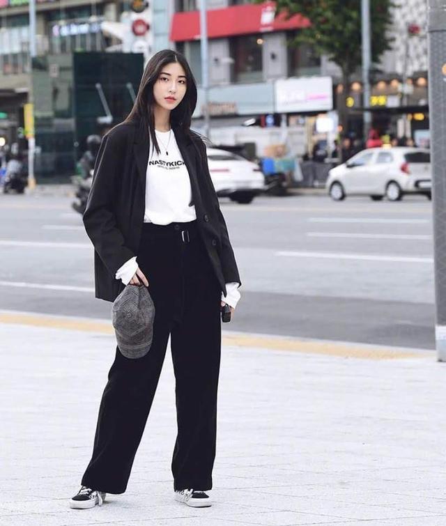 这些高人气的韩国街拍穿搭,你应该学学,简单且日常,个性还时髦