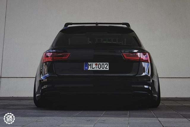 40多万的车改出160万的感觉,奥迪A6 Avant黑武士帅过自家大哥!