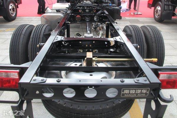 搭载玉柴国六发动机,实拍南骏瑞捷D30G蓝牌轻卡