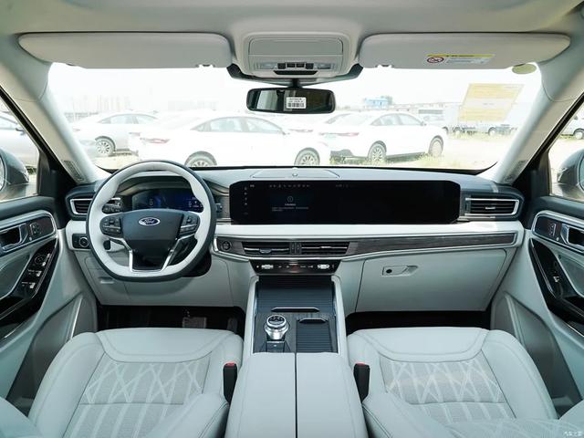 探险者:2.3T+10AT+445N·m,途昂、汉兰达:对手来了!