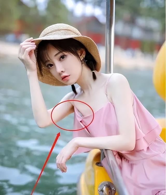 冯提莫瑜伽直播意外走光!质疑她是故意为之,因为她太懂直播了