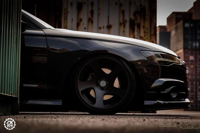 40多万的车改出160万的感觉,奥迪A6 Avant黑武士帅过自家大哥!