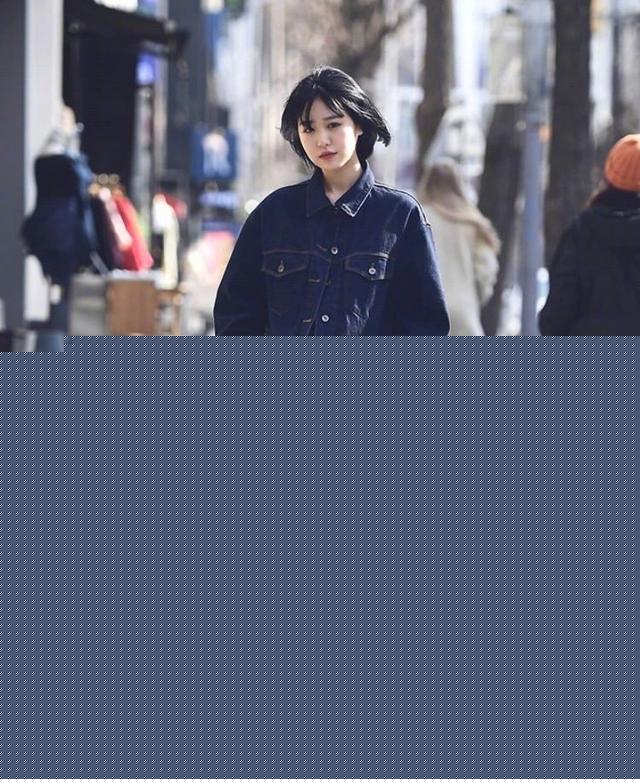 这些高人气的韩国街拍穿搭,你应该学学,简单且日常,个性还时髦