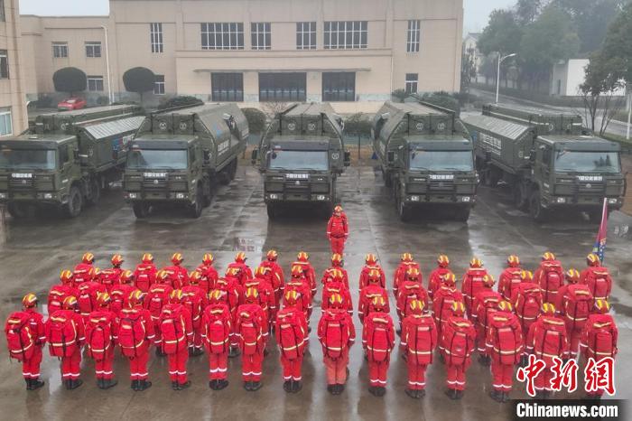 筠连山体滑坡 四川启动地质灾害三级应急响应