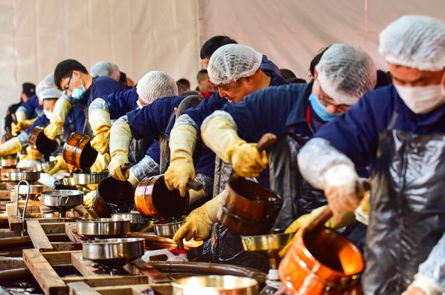 镇江上海:繁花绽放,宝总、汪小姐坐高铁共赴春天之约