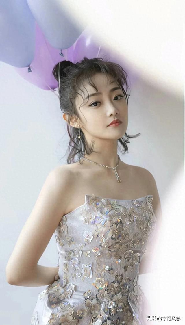 吴佳怡,东北年轻小美女