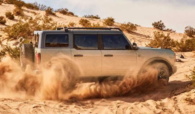 马头向下的Bronco才算福特最烈的“野马”,时隔25年出新车