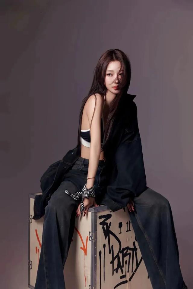 美女写真:韩系学姐的比基尼诱惑