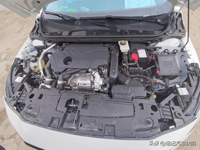 汽车发动机打不着无法启动,不要怕!修理工教你一招,一打就着!