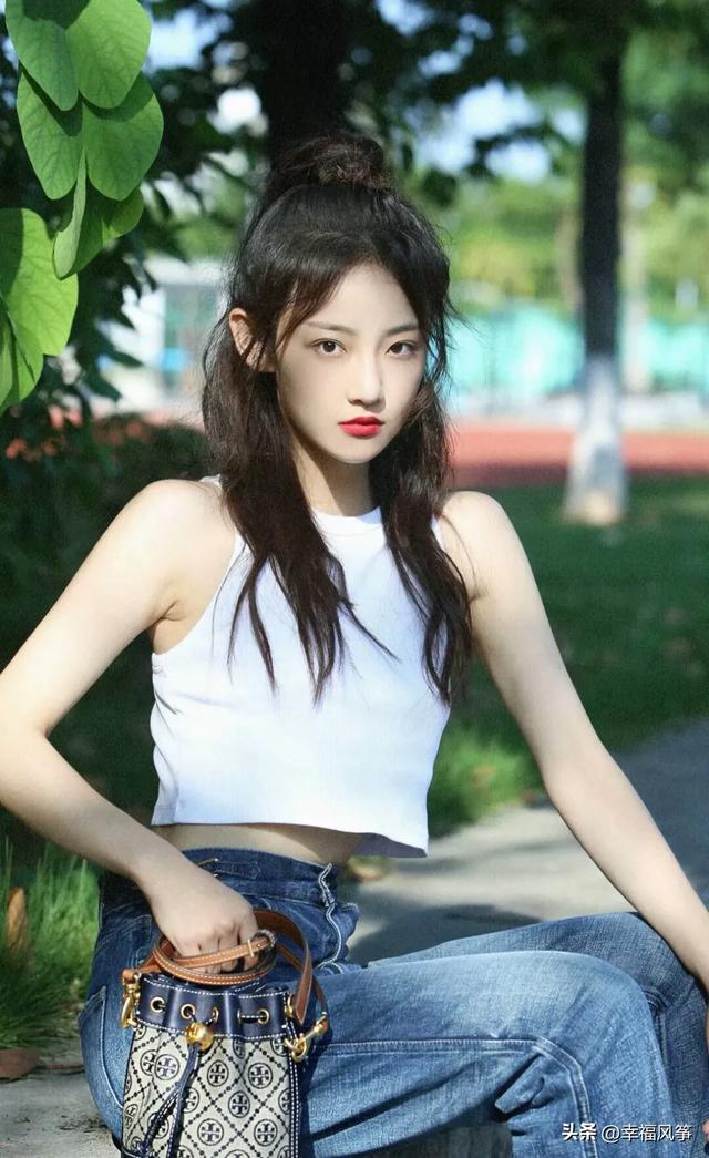 吴佳怡,东北年轻小美女