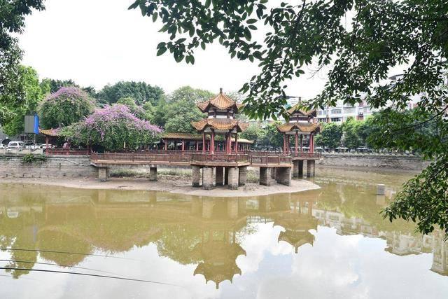 与媳妇一起驾驶e2出游,共度周日时光